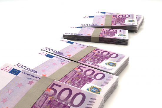 Apginti buvusio vadovo interesai dėl 813.000,00 Eur žalos atlyginimo